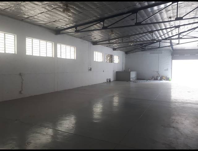 380M² WAREHOUSE TO LET IN NELSPRUIT CENTRAL